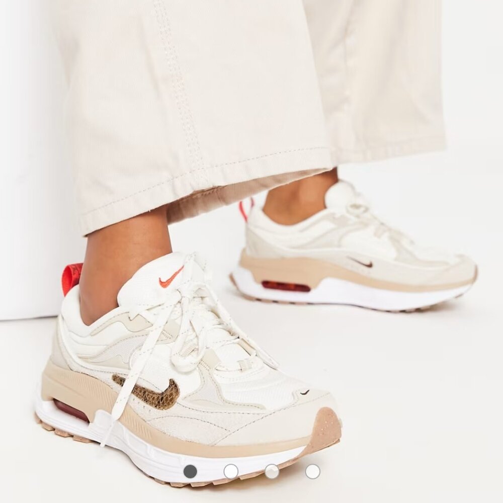 Nike air max bliss sneakers in ivory